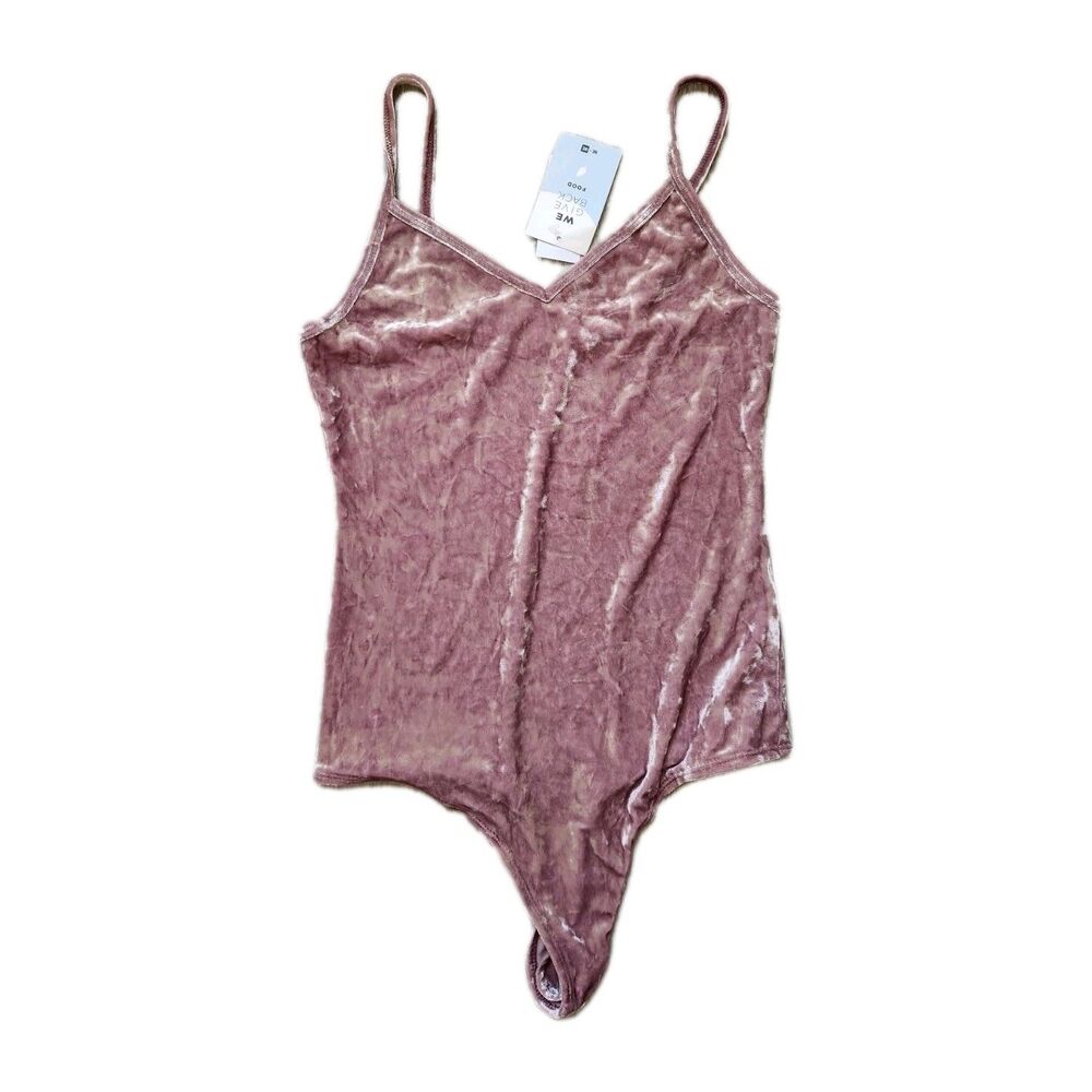 NWT PacSun Me to We Crushed Velvet Bodysuit Pink V Neck Spaghetti Strap Womens S